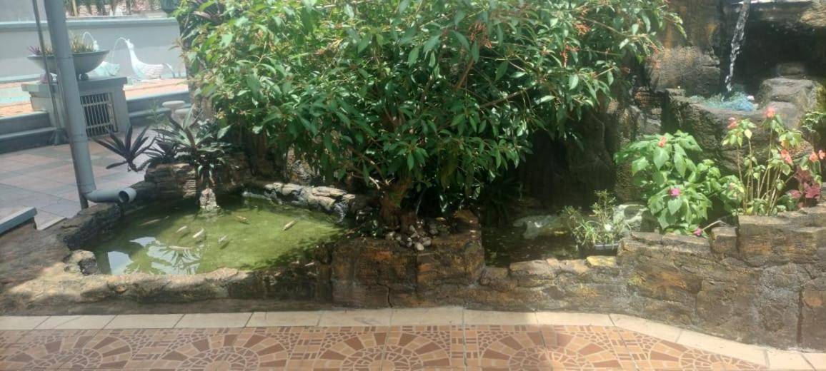 Vila Princess,Sentul 4Bedroom Dan Tenda Camping,Private Pool, Tenis Meja, Mini Billiard, Karaoke, Ayunan,Bbq, 08Satu3 80Satu6 4Satu5Satu Bogor Exteriör bild