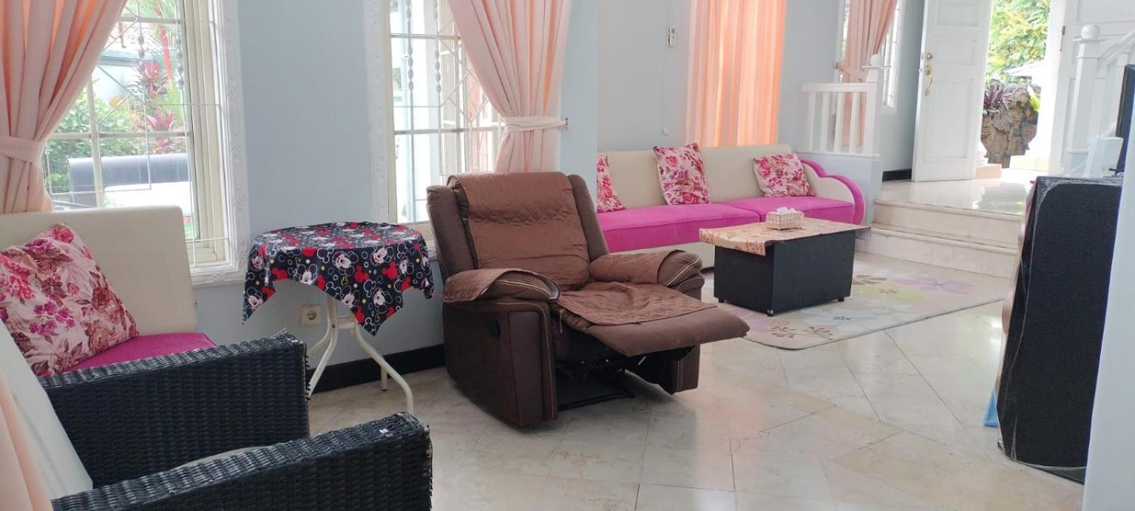 Vila Princess,Sentul 4Bedroom Dan Tenda Camping,Private Pool, Tenis Meja, Mini Billiard, Karaoke, Ayunan,Bbq, 08Satu3 80Satu6 4Satu5Satu Bogor Exteriör bild