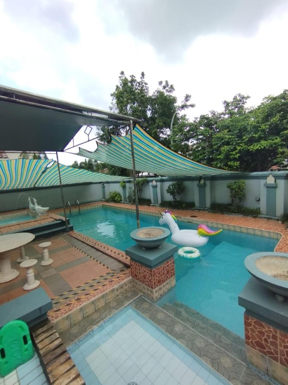 Vila Princess,Sentul 4Bedroom Dan Tenda Camping,Private Pool, Tenis Meja, Mini Billiard, Karaoke, Ayunan,Bbq, 08Satu3 80Satu6 4Satu5Satu Bogor Exteriör bild
