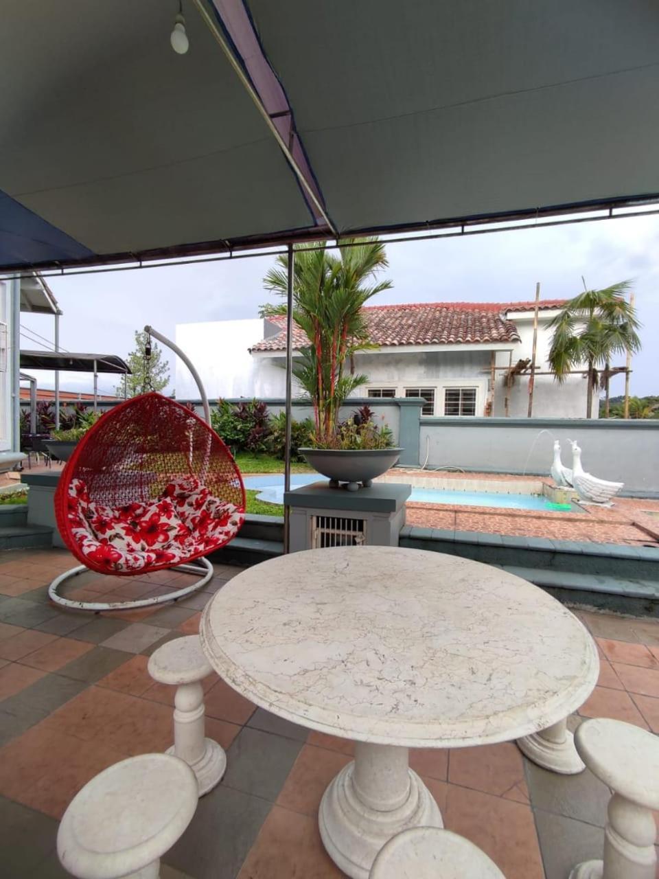 Vila Princess,Sentul 4Bedroom Dan Tenda Camping,Private Pool, Tenis Meja, Mini Billiard, Karaoke, Ayunan,Bbq, 08Satu3 80Satu6 4Satu5Satu Bogor Exteriör bild