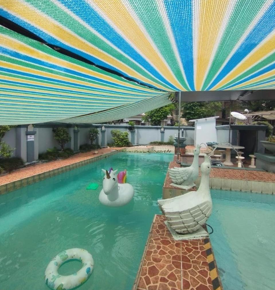 Vila Princess,Sentul 4Bedroom Dan Tenda Camping,Private Pool, Tenis Meja, Mini Billiard, Karaoke, Ayunan,Bbq, 08Satu3 80Satu6 4Satu5Satu Bogor Exteriör bild