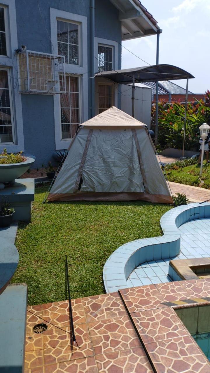 Vila Princess,Sentul 4Bedroom Dan Tenda Camping,Private Pool, Tenis Meja, Mini Billiard, Karaoke, Ayunan,Bbq, 08Satu3 80Satu6 4Satu5Satu Bogor Exteriör bild