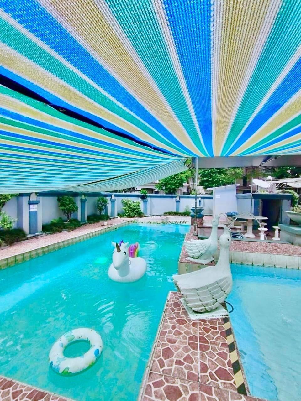 Vila Princess,Sentul 4Bedroom Dan Tenda Camping,Private Pool, Tenis Meja, Mini Billiard, Karaoke, Ayunan,Bbq, 08Satu3 80Satu6 4Satu5Satu Bogor Exteriör bild