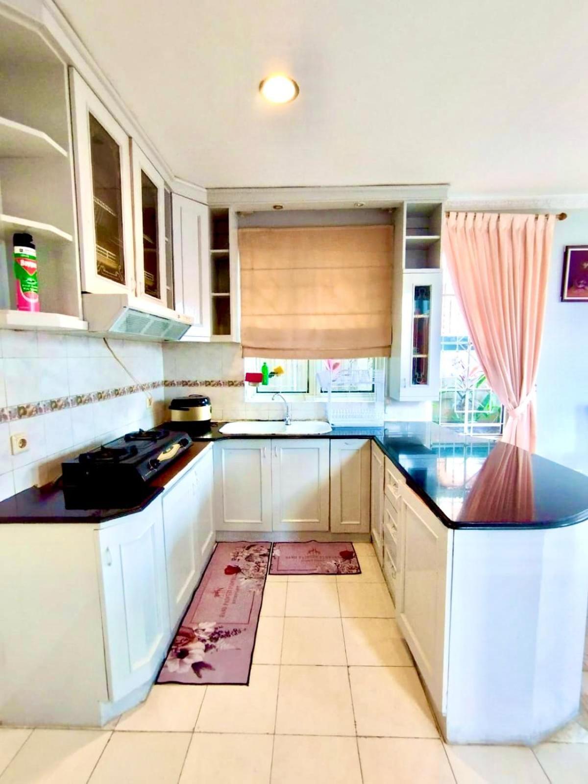 Vila Princess,Sentul 4Bedroom Dan Tenda Camping,Private Pool, Tenis Meja, Mini Billiard, Karaoke, Ayunan,Bbq, 08Satu3 80Satu6 4Satu5Satu Bogor Exteriör bild
